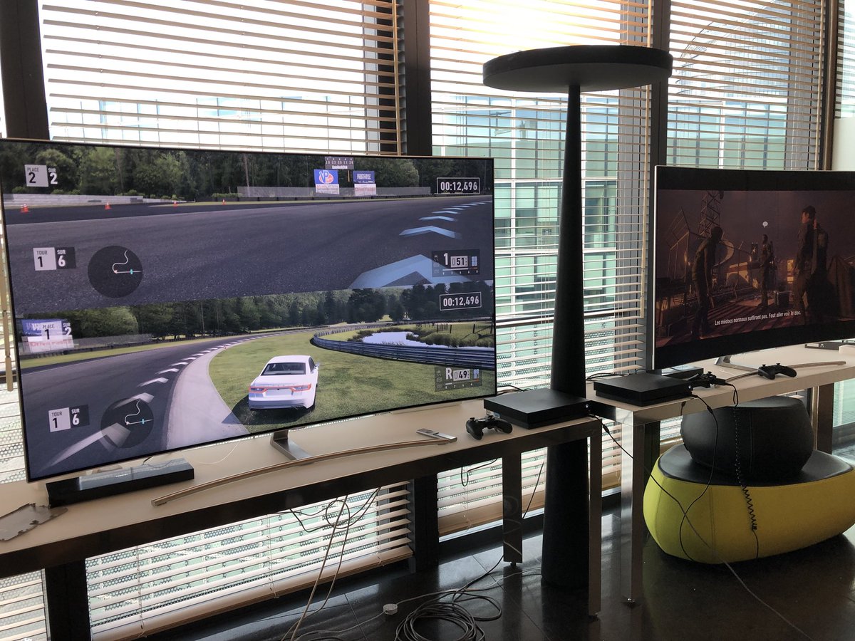 pascalparole's tweet photo. Un petit avant gout d’#E32018 durant la #HouseofFans de @microsoftfrance avec #AcerWindows #ExplorerParty #Helios500 #Orion5000 #Nitro50 https://t.co/UhBi1sC9Uj