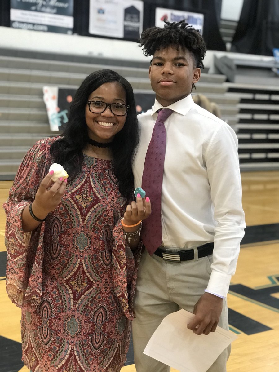 davidawchapman's tweet photo. #LatePost. Student Council Association (SCA) Induction Ceremony for 2018-2019 school year. @757chap #FutureLeaders #StudentRepresentatives
.
.
#StudentLeader #Representing #TheMountKids #SCA #StudentCouncil #Leader #StandOut #Hickory https://t.co/YpCKcpZj9j