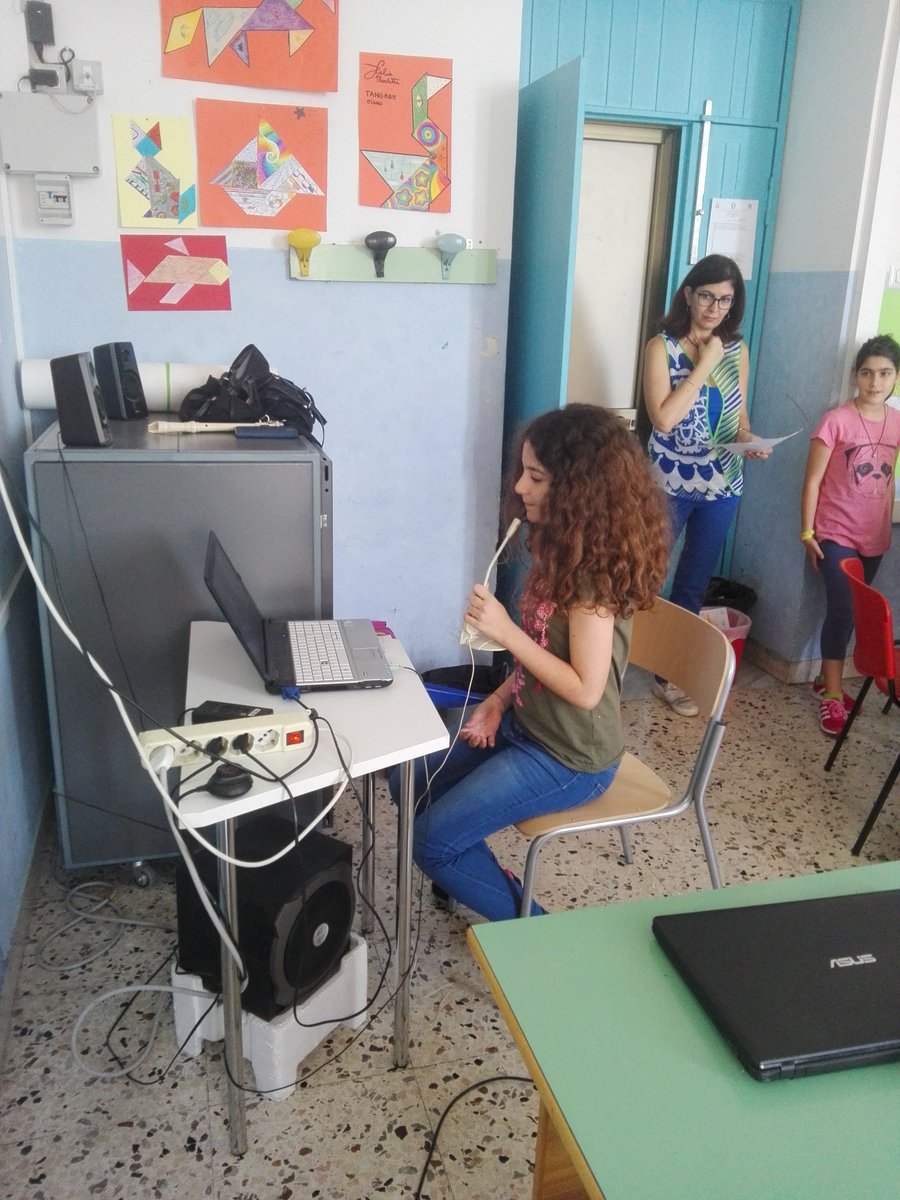IC_XXSETTEMBRE's tweet photo. This week for XX Settembre school, it has been hard but happy. We had another videoconference with our Erasmus partner from Sweden. It was great and wonderful to see again.#GettingThereOnYourOwn
@PiltonBluecoat @ElPenascal @KuloinenSchool @arbetsro https://t.co/WGiD2WgjT0