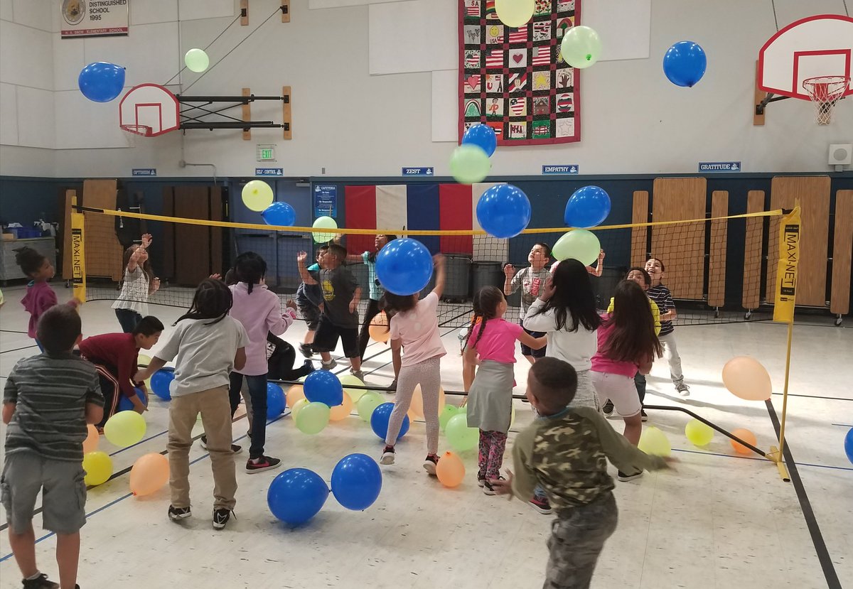 SnowElementary's tweet photo. Field Day fun! https://t.co/gHXNPodIig