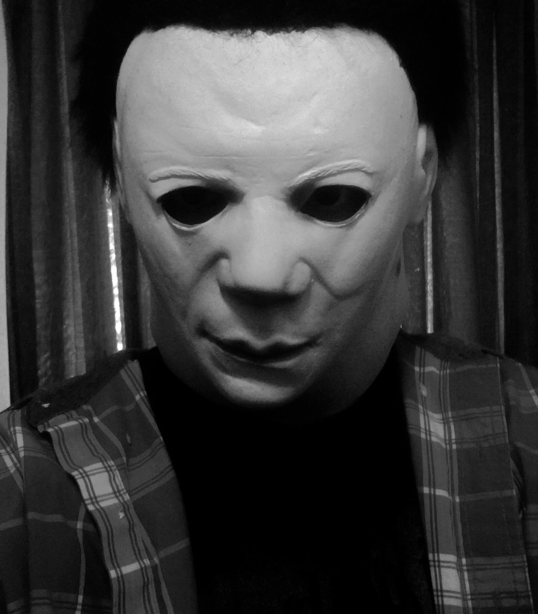 HunsingerZach's tweet photo. Can't wait to see the movie @jamieleecurtis @ncastlez @TheHorrorMaster @halloweenmovie Love The original so much!!! #halloweenmovie #michaelmyers #LaurieStrode #johncarpenter https://t.co/K54kto6vng