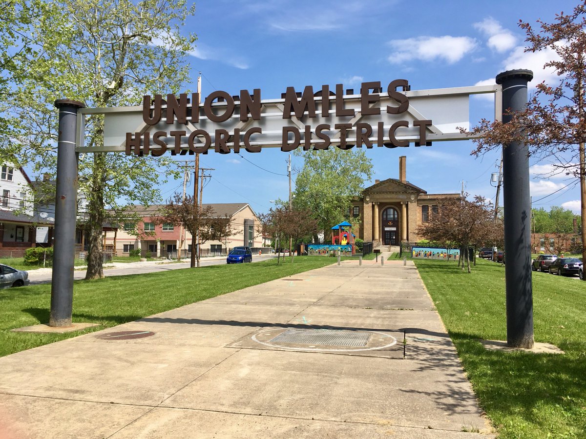 NuPointDC's tweet image. Be sure to Register for next week's @APA_CLE #WePlanCLE #EQUITY events!  The Miles Park/Economic Equity @janeswalk will meet at Mill Creek Falls Tuesday at 5:30!  View the full week of events online! #PlanningWeek @APA_Planning ohioplanning.org/aws/APAOH/pt/s…