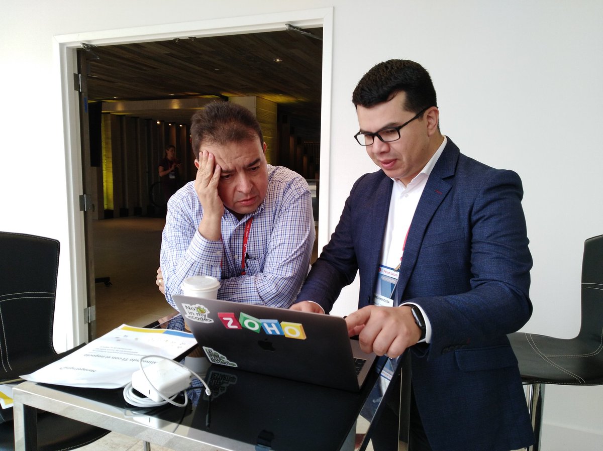 ManageEngineLA's tweet photo. Estamos compartiendo una muy productiva jornada en el #ITForumLATAM. En este momento, @edisonmendoza está hablando acerca de cómo lograr la Transformación Digital cumpliendo con ISO 27001 @wilfercala https://t.co/CIHiUXxj4B