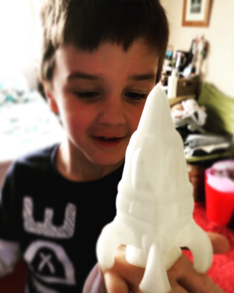 AlwaysComputing's tweet photo. Retro rocket ship all done! Happy with the quality, and the 6yo boy is even happier!! 🚀🚀🚀
#3dprint #3dprinted #3dprinter #malyanm200 #monopriceselectmini #makerED #icefilaments https://t.co/ju7Zlpmt5m