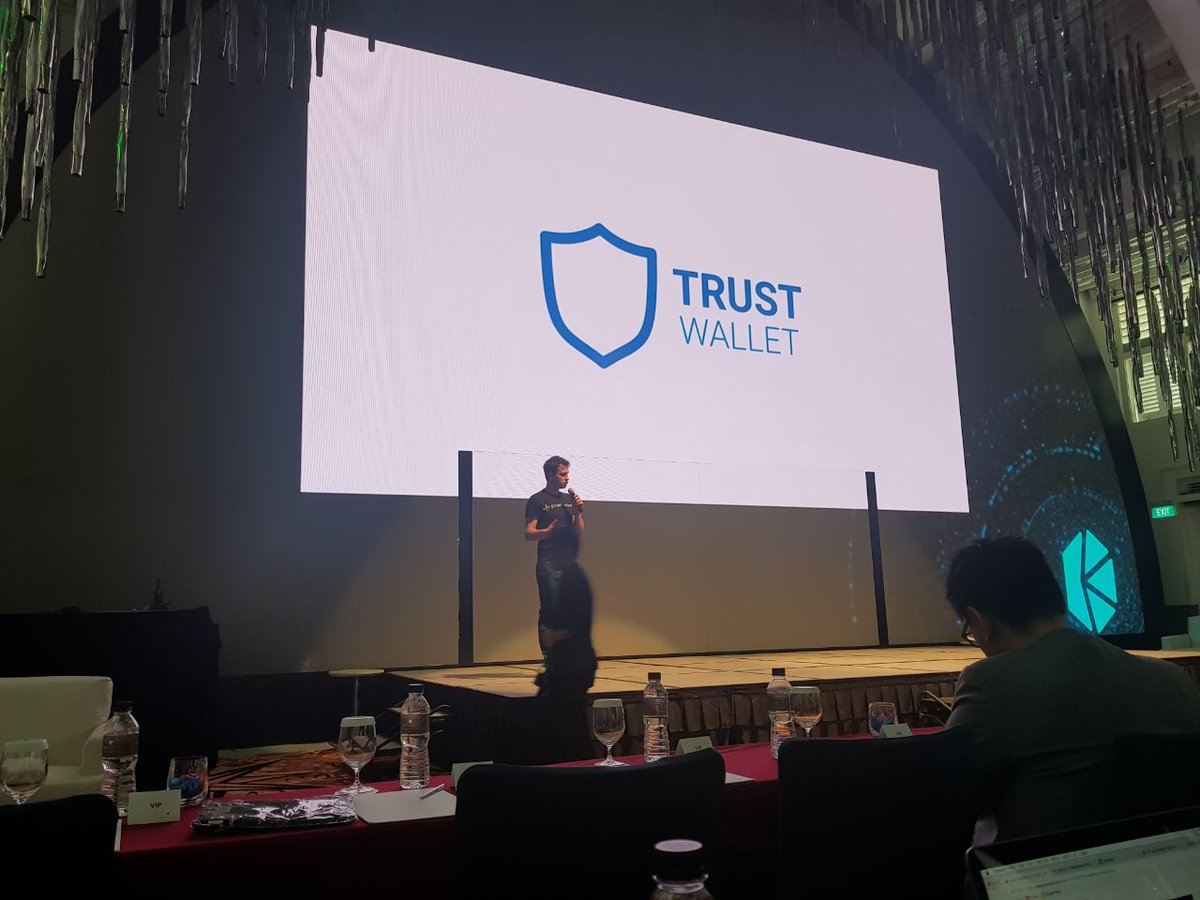 trust_platform's tweet photo. Proud to be featured as the first project on the KyberGO platform! Unveiled at @KyberNetwork event in Singapore! @vikmeup presented a vision of the new Trust Platform to hundreds of people. For more information visit https://t.co/7dpkYhwG8T https://t.co/1QzA9MzrPU