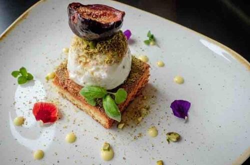 helpmeorderapp's tweet photo. Pistachio cake for dessert cravings 😋😍😍🍰
.
.
Download @helpmeorderapp for more 😉
.
.
#yyzeats #pistachio #helpmeorderapp
#explorecanada #tofoodies #amazing #delicious #foodgasm #foodporn #igerscanada #hiddengem #tasty #worthit #instafood #instago… https://t.co/CQhpiPzCd1 https://t.co/9VhsQuhNfx