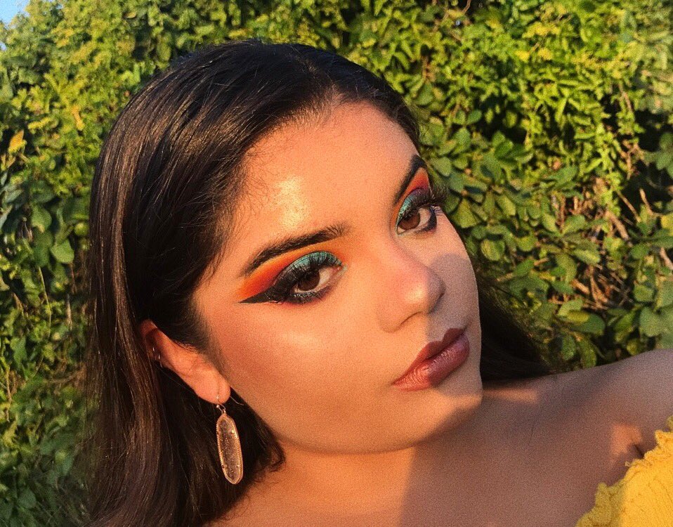 bflooo12's tweet photo. Super fun summer look!! 🐳🌴🌞

#undiscovered_muas #makeupforwoc https://t.co/Ix08bsxiq5