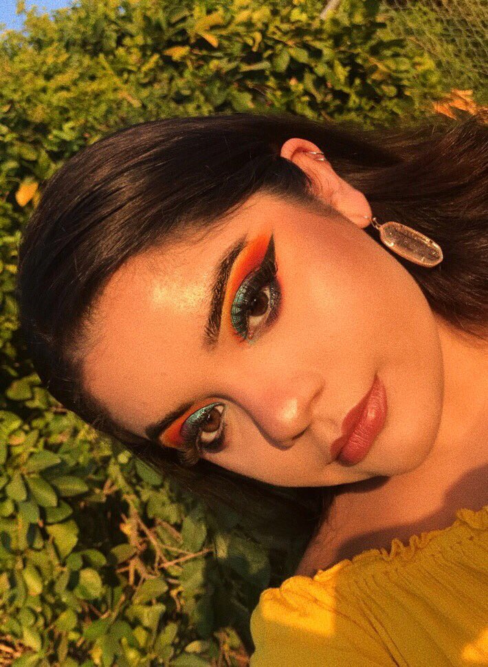 bflooo12's tweet photo. Super fun summer look!! 🐳🌴🌞

#undiscovered_muas #makeupforwoc https://t.co/Ix08bsxiq5