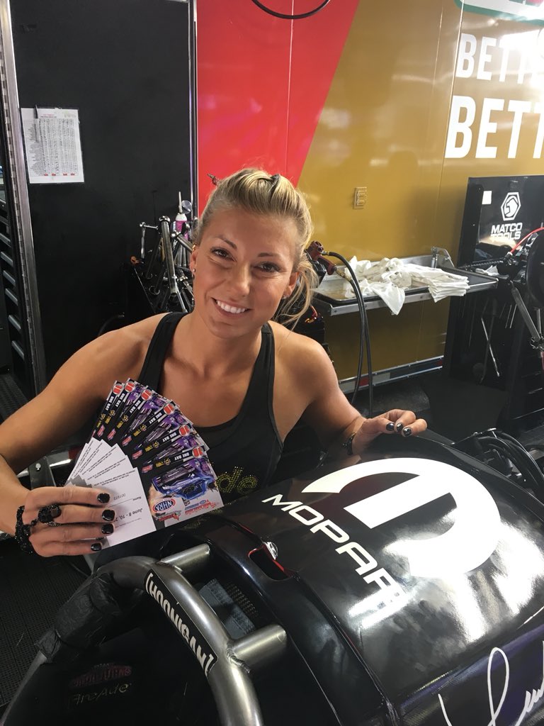 Courtesy of <a href="/OfficialMOPAR/">MOPAR</a> I’ve got 3 sets of 2 any day tickets to the #VirginiaNats to give away... just retweet with the hashtag #moparmuscleVA to enter. Winners will be notified in DM