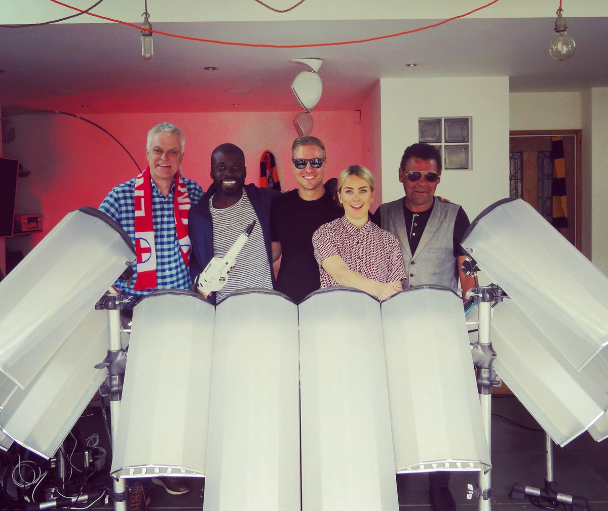 TheGadgetShow's tweet photo. We hope you enjoyed tonight's World Cup Special episode! All of tonight's featured gadgets can be found here:  https://t.co/zjVc7K20s1 https://t.co/ZO3WUZ6TGD
