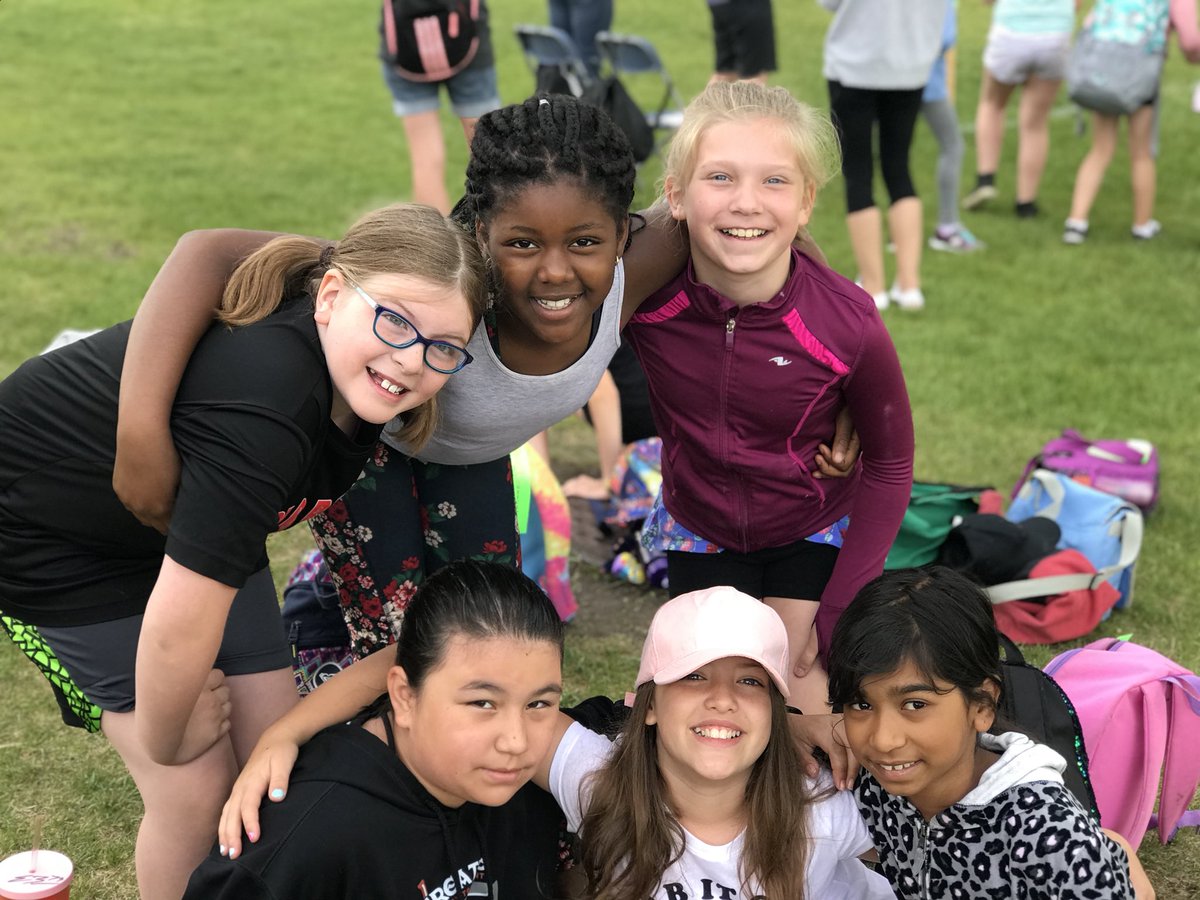 TLGuimond's tweet photo. A stellar day for our track meet!! Thank you to all grade 3 and 4 parent volunteers and the amazing sportsmanship shown by our students! #ProudPrincipal https://t.co/8NuxWd4gcr