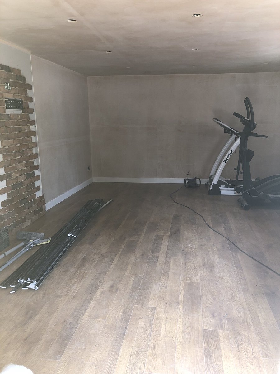 abbi_lamps's tweet photo. So excited to see the progression of our new den/office! As aways superb workmanship and design ideas from @DbsSurrey #highlyrecommend #builders #houseproject #reigate #surrey https://t.co/kKxsSCiTQv