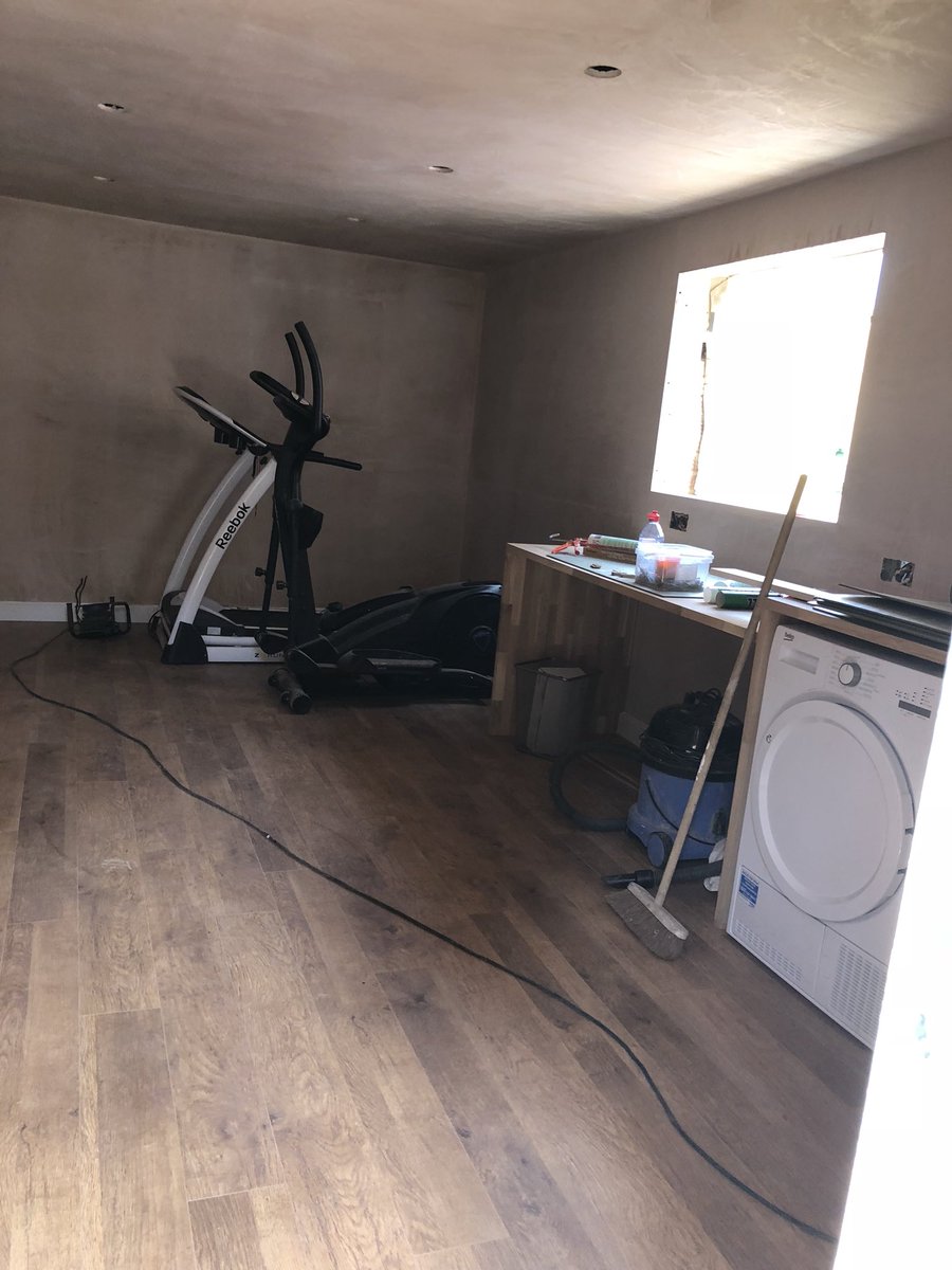 abbi_lamps's tweet photo. So excited to see the progression of our new den/office! As aways superb workmanship and design ideas from @DbsSurrey #highlyrecommend #builders #houseproject #reigate #surrey https://t.co/kKxsSCiTQv