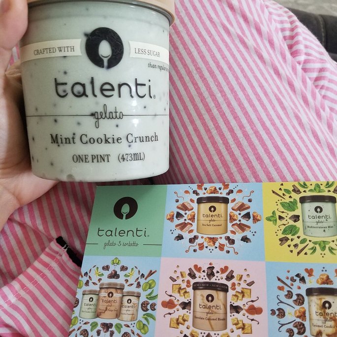 BrittneeJackson's tweet photo. This is the best low sugar Mint Cookie Crunch ice cream that I have ever had. Thank you @influenster for my #complimentary @talenti coupon! I can't wait to try more flavors 
#complimentary #influenster #talenti https://t.co/nGgul377FJ
