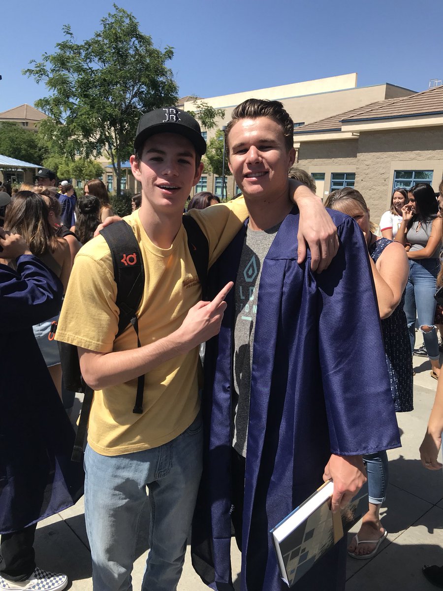 ThomassFitz's tweet photo. Brother for life...from playing 1 on 1 in the front yard in elementary to watching you graduate I couldn’t have asked for a better friend through the past 11 years, I love you @MobergJake https://t.co/dPZHzbLCqD