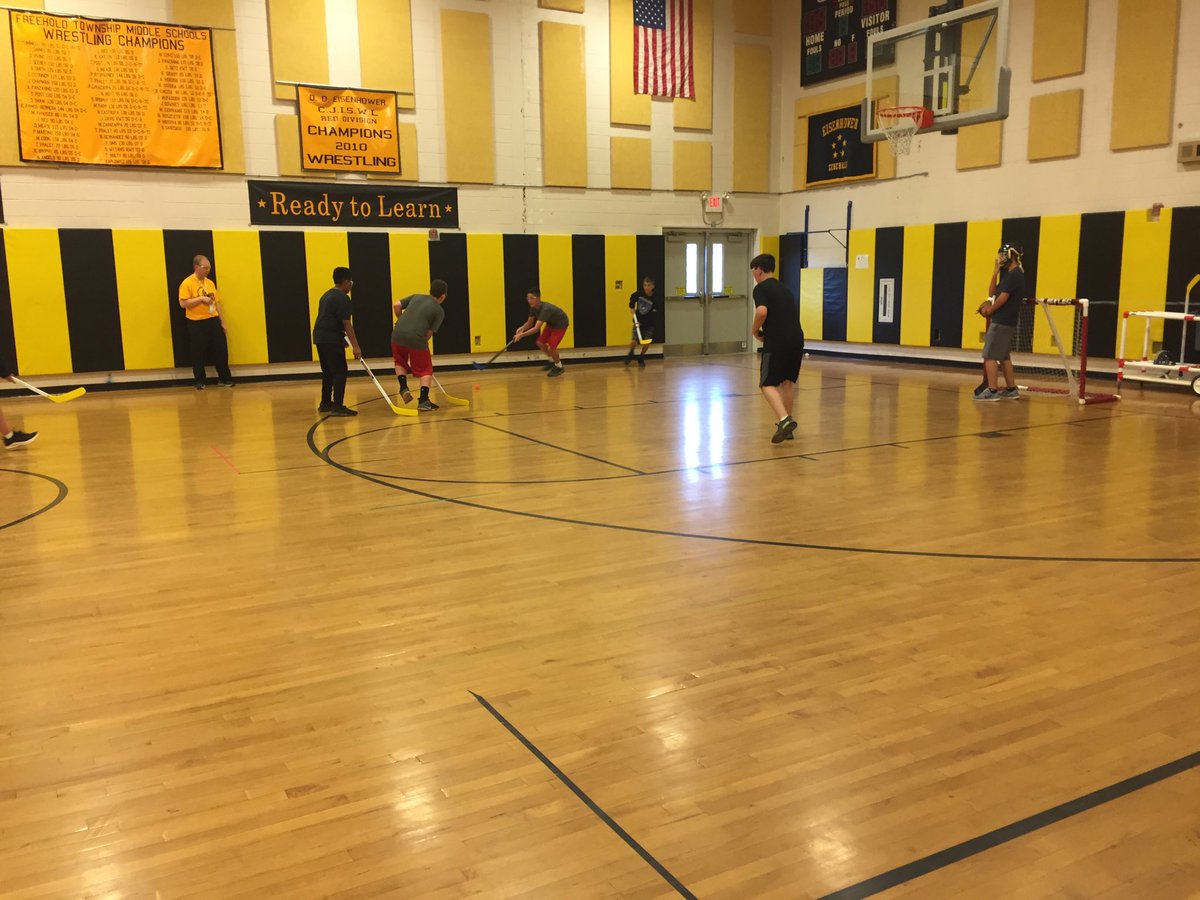 FTSBrethauer's tweet photo. Floor hockey - Principalโs Social 2018 #funisfree #thankyouPTO https://t.co/JNBxOa0mch