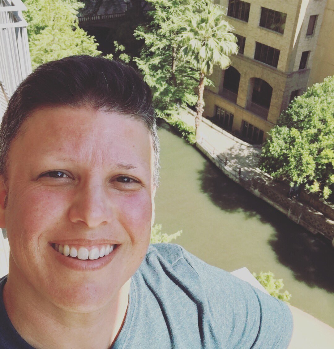 outbranding's tweet image. Our founder @Wick_L #networking meeting new clients &amp;amp; supporting fellow MBEs at #SMSDC event in San Antonio this wk. 

#promobiz #smallbizowner #funwhileworking #smallbizgrowingbig #dreambigger 

#marriottplatinum @MarriottRewards #thanksfortheupgrade @WestinRiverwalk