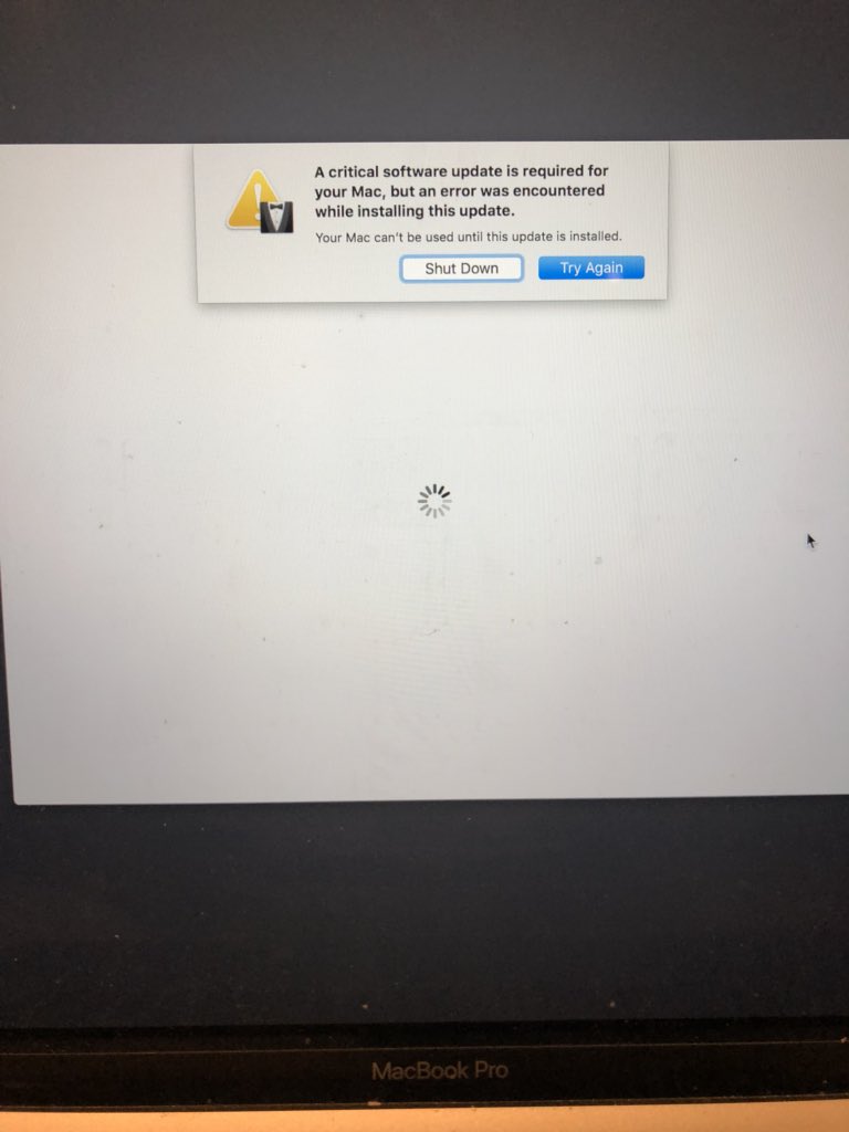 colliand's tweet photo. I’m thinking about taking a crow bar to the Genius Bar. https://t.co/ysLYuOIR94
