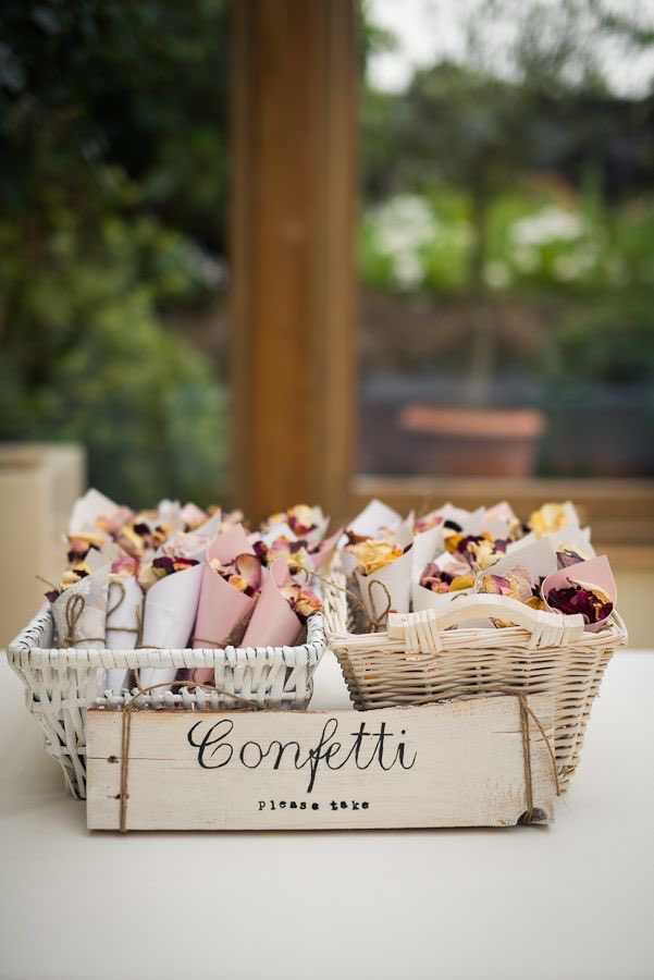 rockfordbride's tweet photo. Confetti is a fun idea for your wedding day! https://t.co/FIoOxKiL91
