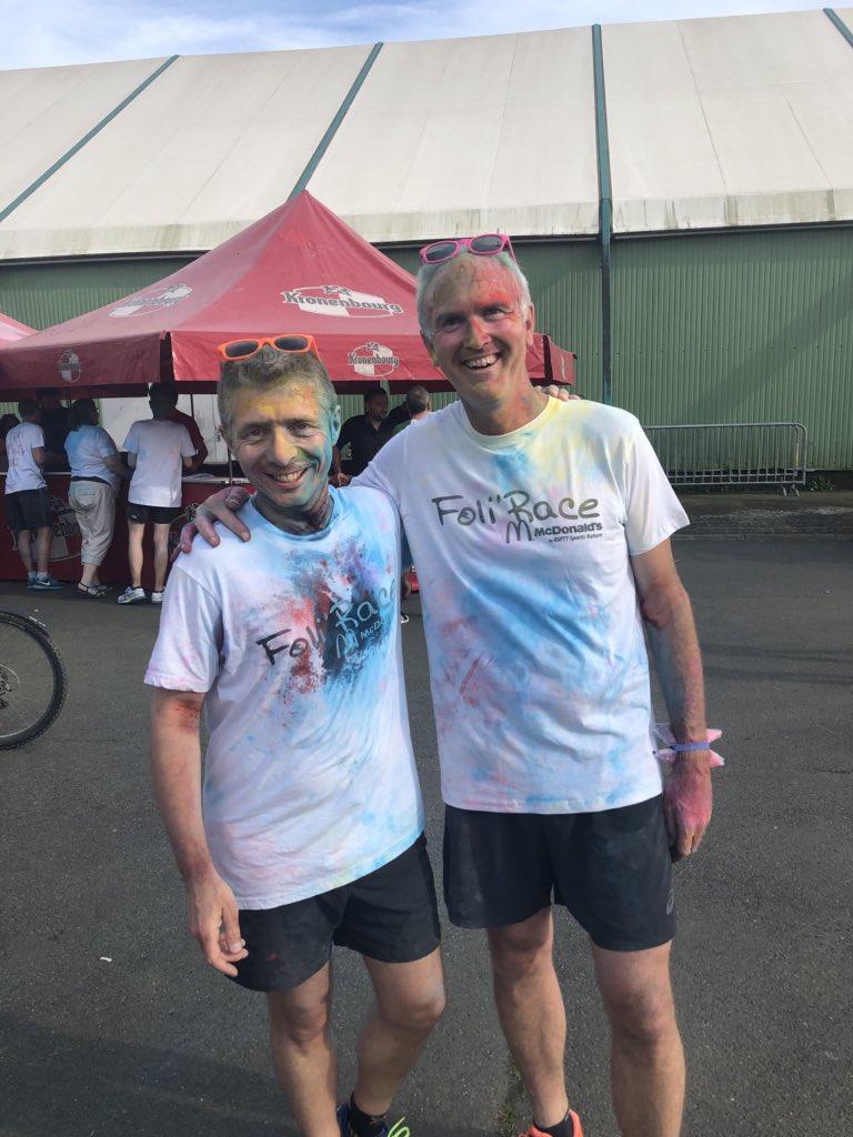GilAverous's tweet photo. Foli’Race incroyable à @Chateauroux36 ! Merci à l’ASPTT pour l’organisation de cette course toute en couleurs ! https://t.co/Heg4U53o6U