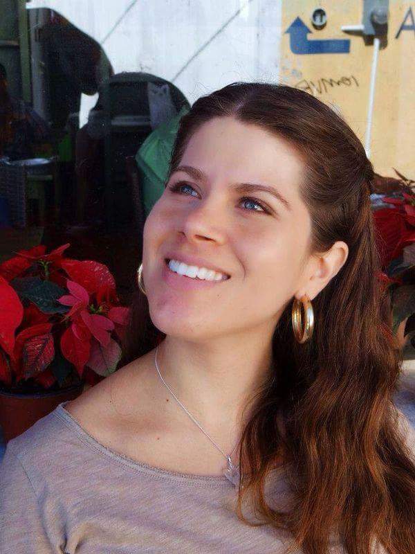 ExCCCR's tweet photo. Mañana el festejo de XV Aniversario Generación 2003 #VaPorAna.
Ana Paula Camarena Gutiérrez Zetina, con su admirable ejemplo de alegría, lucha y fortaleza, aún vive entre sus compañeros y amigos. https://t.co/uy7ZJB5Vvk
