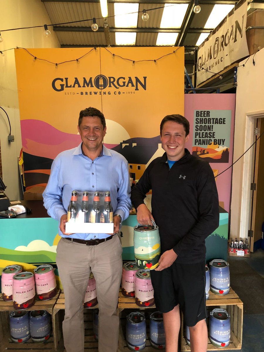 GlamBrewingCo's tweet photo. Our #competition winner @WillRyan88 picking up his winnings from the #breweryshop - well done and we hope you enjoy! #drinkwelshbeer #happyweekend https://t.co/Gwgk1i4I2p