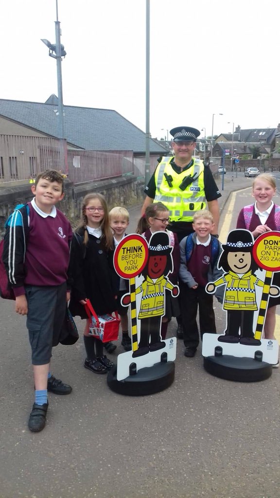 School_RdSafety's tweet photo. Lots of #PositiveFeedback and fab photos from various #Schools this week. Here are some of my favourite photos. #KeepingChildrenSafe at
#StEdwardsPrimary #Kettering #GreensidePrimary and #StJosephsCatholicPrimary #Pudsey #Leeds https://t.co/dO7pG1JWjQ