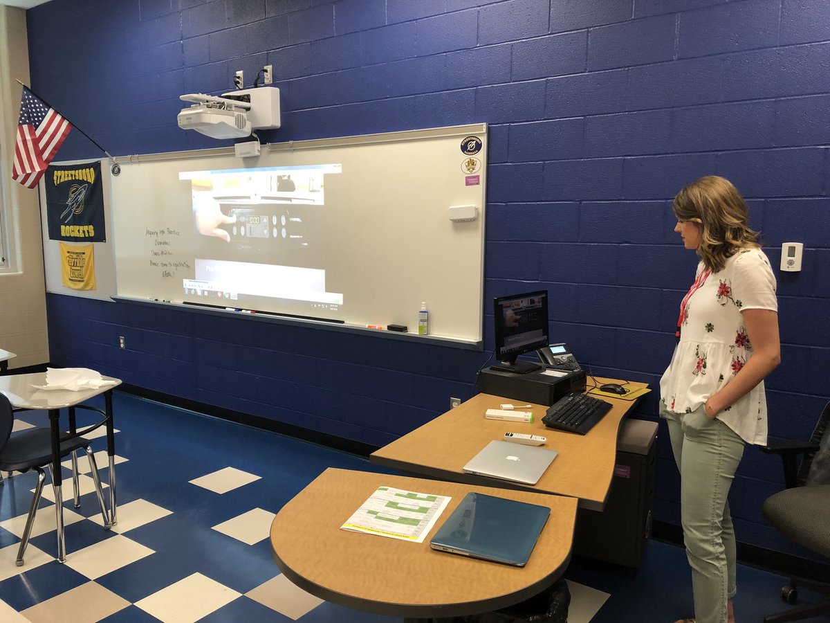 TechcoachWhyte's tweet photo. @RHS_FCS_FoodLab representing RHS #ReverePride at #KEEP18 today. So proud of her & thankful she shared how she uses movie projects to replace paper & pen tests! Thanks for joining us @DebbieWeekly, @JoyceLPushpak and @MaryMourton. https://t.co/WZXNF6yKYY