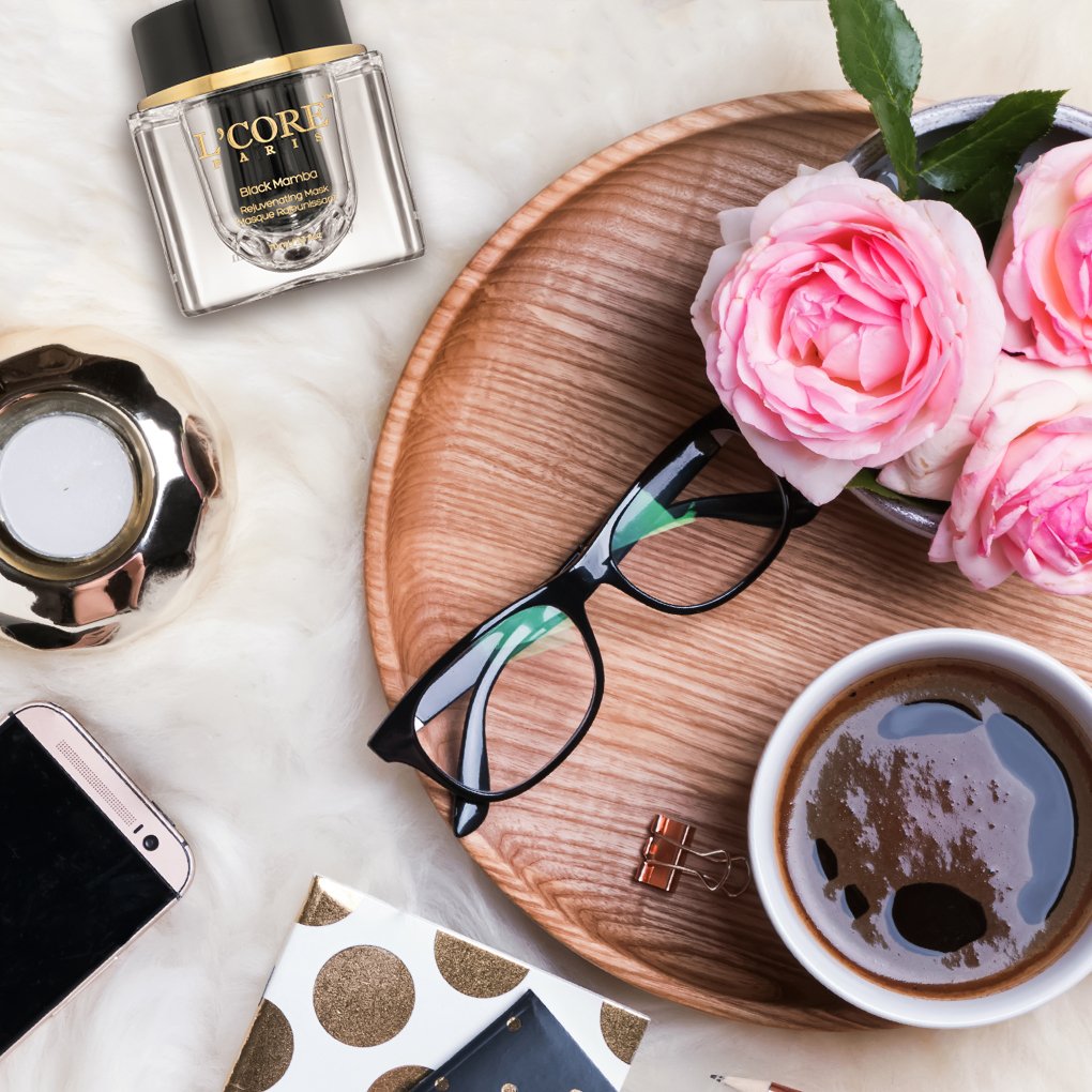 lcore_paris's tweet photo. Moisturize and lift your skin with our Black Mamba Rejuvenating Mask. Its the perfect rejuvenating treatment for travel and on-the-go 👌✈️ 🖤
https://t.co/X7Ti5oLblX https://t.co/CZtfV4VJWu