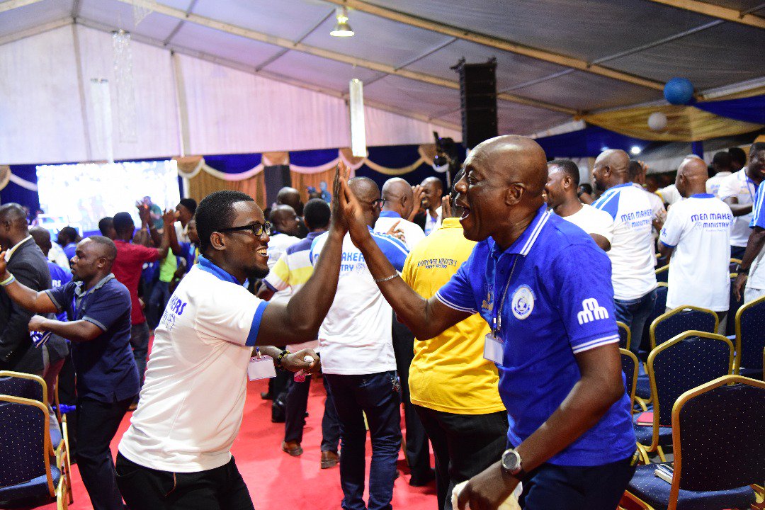 SamKorankye's tweet photo. Friday night means only one thing: excitement and miracles! There's about to be a mighty move. #MenMakers 2018 https://t.co/bQO0hmVu0F