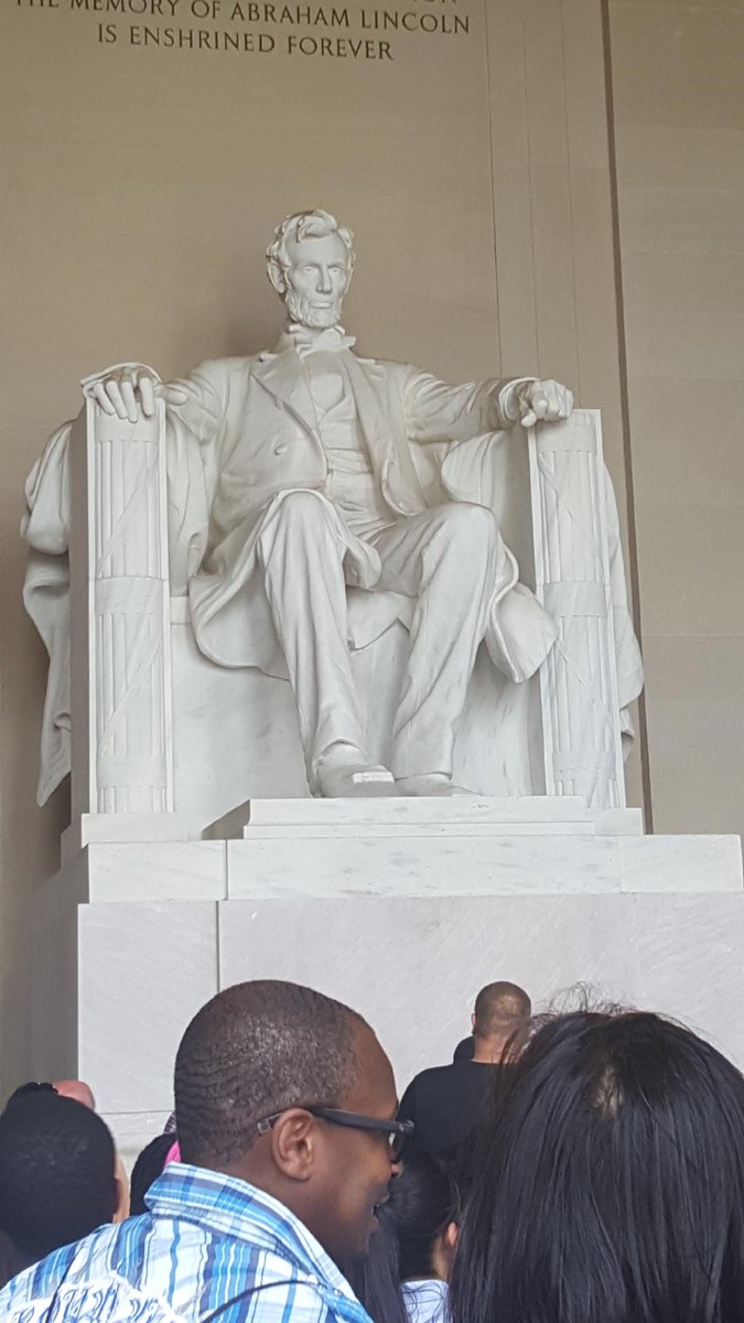 ColumbusTHT's tweet photo. Columbus 5th Grade Students in DC!!! #lifeofaprincipal #lit #classof2025 #littrips https://t.co/Cu0twmXDVc