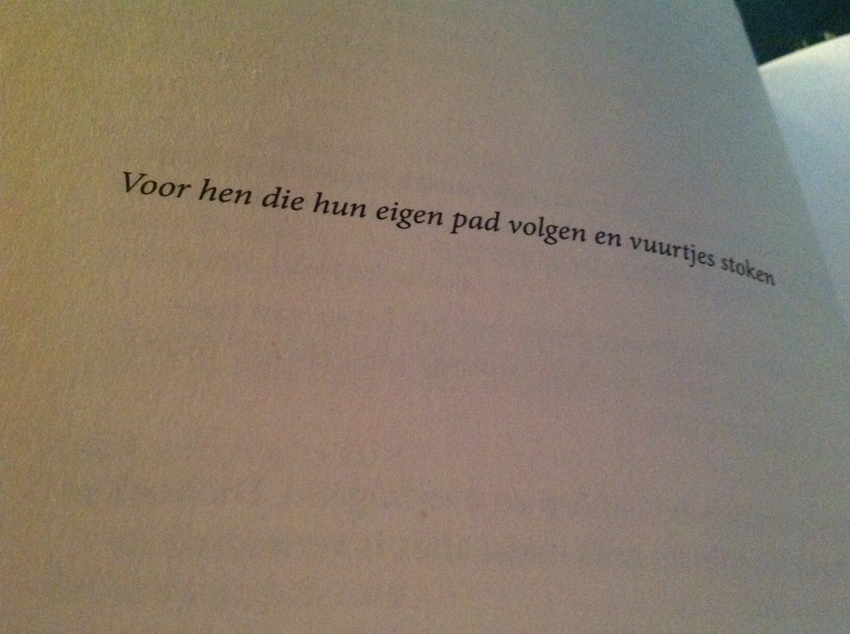 Vandaag beginnen lezen in 'Kleine brandjes overal' van Celeste Ng. Ik kijk nu al op tegen het moment dat ik het uitgelezen heb. #ditboekisgoed #hebbanbuzz