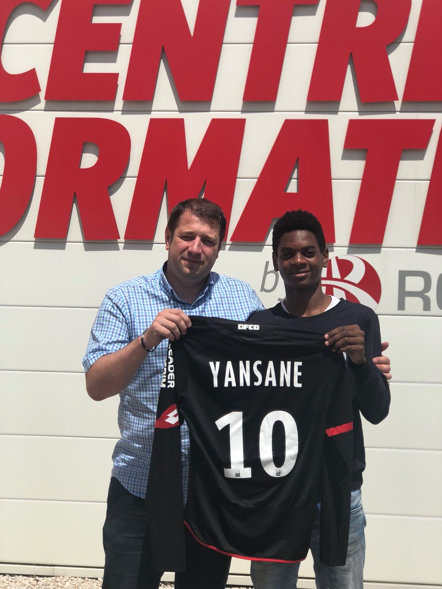 usfamanagement's tweet photo. Sekou Yansane s’engage pour les 3 prochaines saisons avec le @DFCO_Officiel 👏👌
Bravo Sekou #Usfamanagement #Talent #DFCO https://t.co/I6Vpqelv44