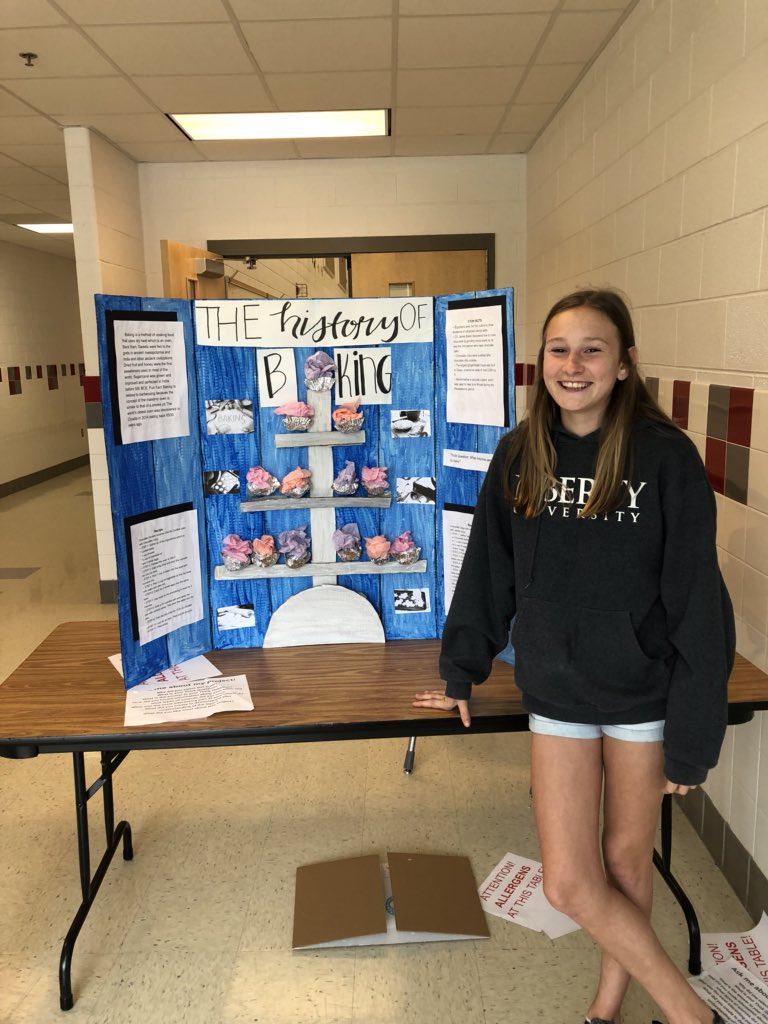 MrGrantLCPS's tweet photo. More fantastic passion projects today @TrailsideMiddle. I’m so proud of my 7th graders! #TMSImprint https://t.co/FeHTU1rSTb