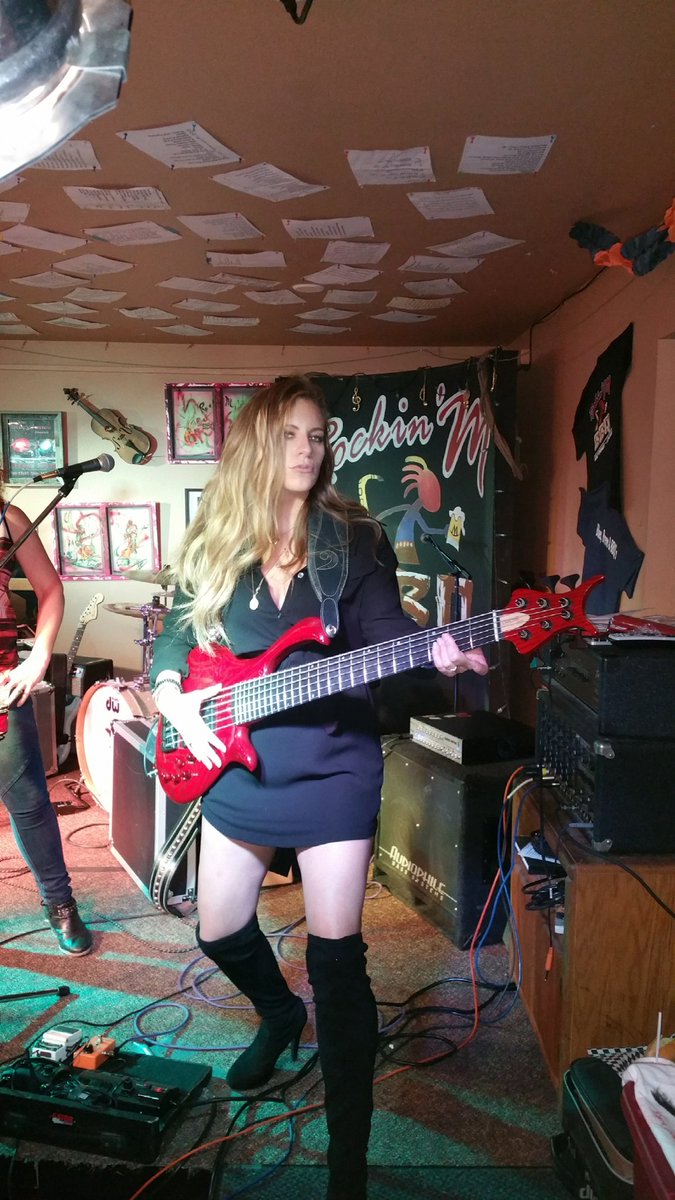 KatieSheaffer's tweet photo. This next song is dedicated to the #Caps . You guys played your hearts out and it showed. #soproud
#cheers #StanleyCup #StanleyCupChampions #Rock #RockTheRedDC
#bassplayer #RockingtheRed #Rockstar #StanleyCupChampions #red #rockstargoalie @PhilippGrubauer https://t.co/A7iZsXN89l