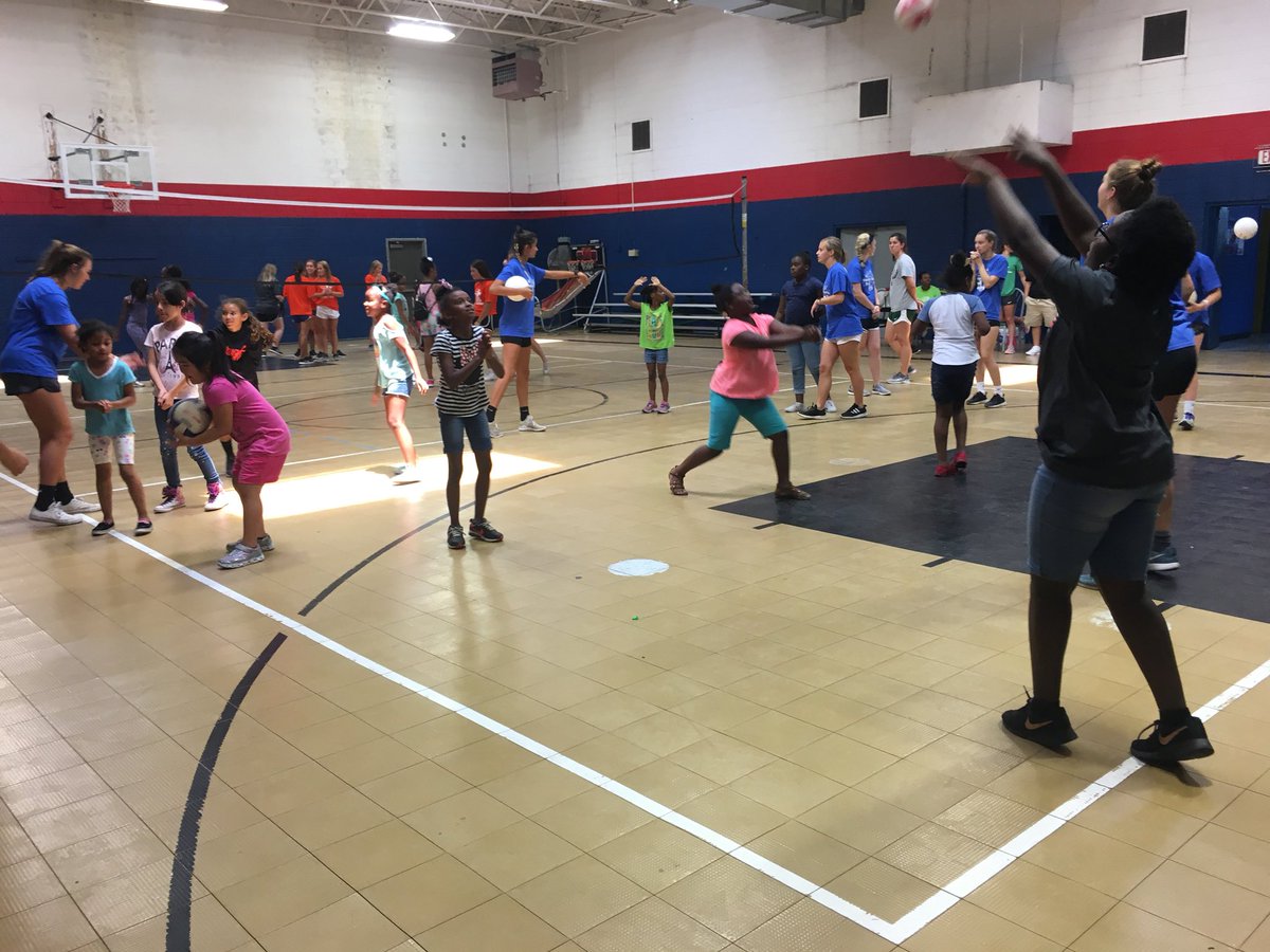 kelsi_caraway's tweet photo. My favorite experience so far during #FCAVictoryBowl week has been visiting the Waco Boys &amp; Girls Club! #GoBlue #BlueOnTwo https://t.co/w9FBlB6mz2