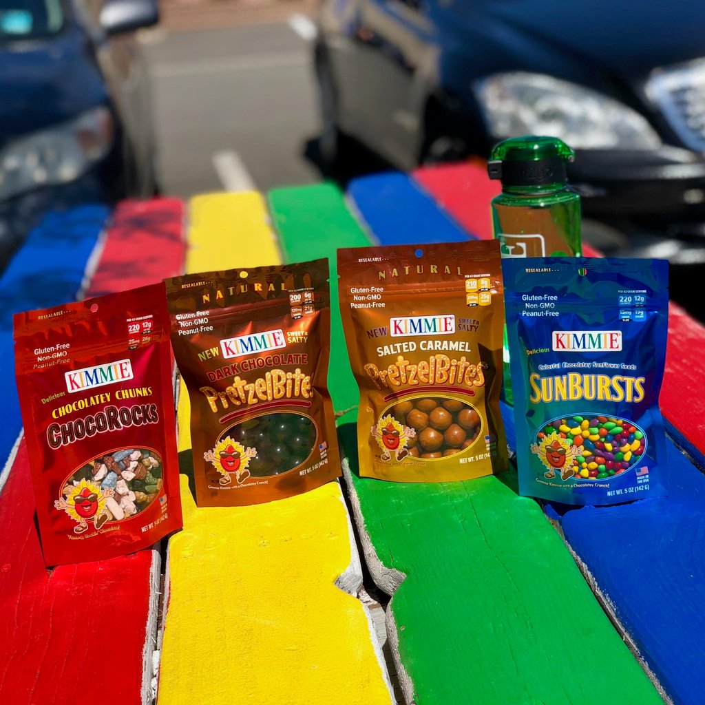 KimmieCandy's tweet photo. It's National Candy Month! Celebrate with our colorful and delicious Sunbursts, ChocoRocks, and PretzelBites. Now in resealable 5oz bags.
#KimmieCandy #Kosher #PeanutFree #GlutenFree #featurefriday #nationalcandymonth #snackbreak #betterwithchocolate #familyfun #feedfeed https://t.co/d0QBPJ2GID