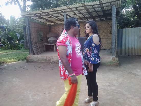 actor_mosharraf's tweet photo. Shooting : #Jomoj 9 https://t.co/75ybKIbuxC