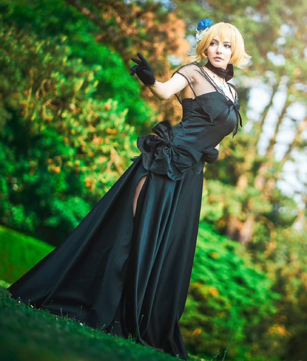 Leontha_T's tweet photo. Jeanne is one of my favourite character. Soon I will do more of her costumes. 
#FateGO #jeannefate #fatego #fatecosplay #jeannedarc #cosplay #fatefans https://t.co/FfbmtAuWwY