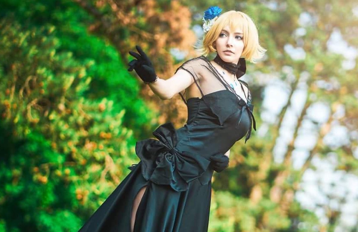 Leontha_T's tweet photo. Jeanne is one of my favourite character. Soon I will do more of her costumes. 
#FateGO #jeannefate #fatego #fatecosplay #jeannedarc #cosplay #fatefans https://t.co/FfbmtAuWwY