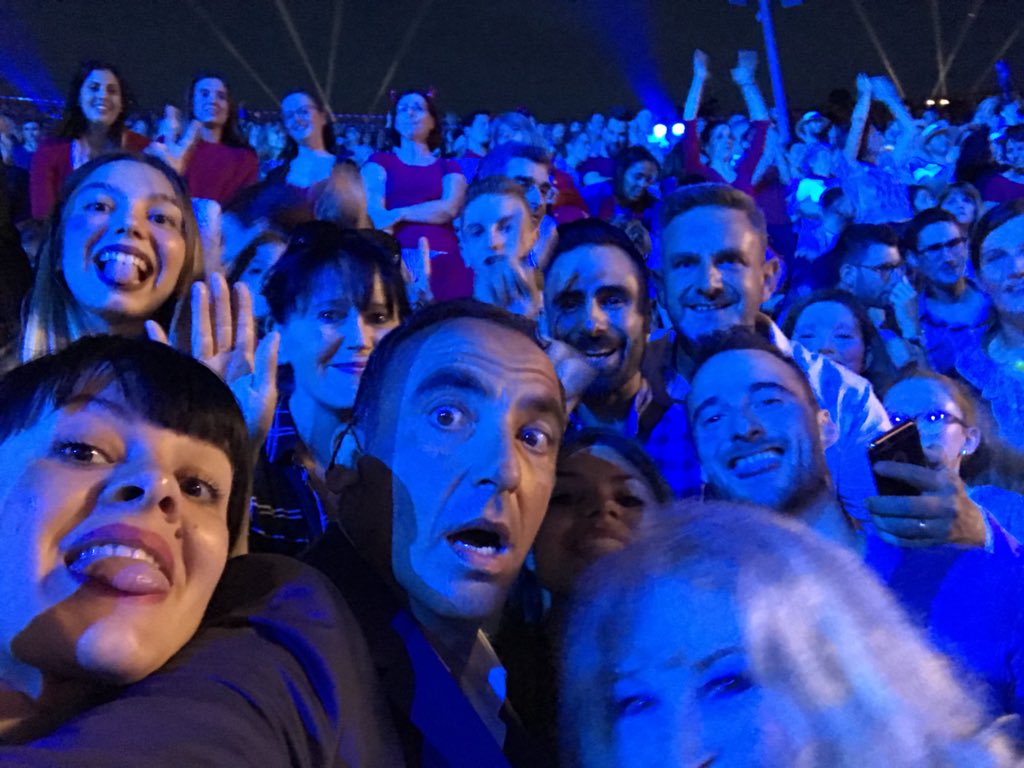 nikosaliagas's tweet photo. Soirée de partage et de bonnes ondes à #Nîmes #lcdla https://t.co/n1Dnzxh55e