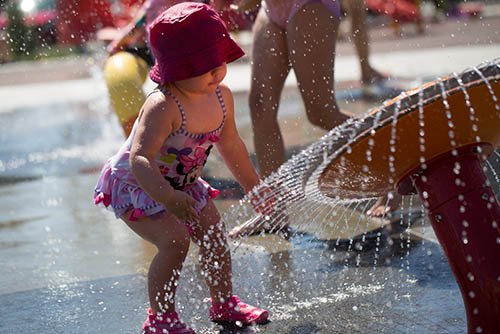 PlayWorksCanada's tweet photo. It's starting to get hot! Stay cool during Parks & Rec Month with water play! Spray parks and splash pads are the safest way for our little ones to beat the heat. @CPRA_ACPL #JPRM2018 #parksandrecmonth @Waterplayers #waterplay https://t.co/cKnQBClQ5E