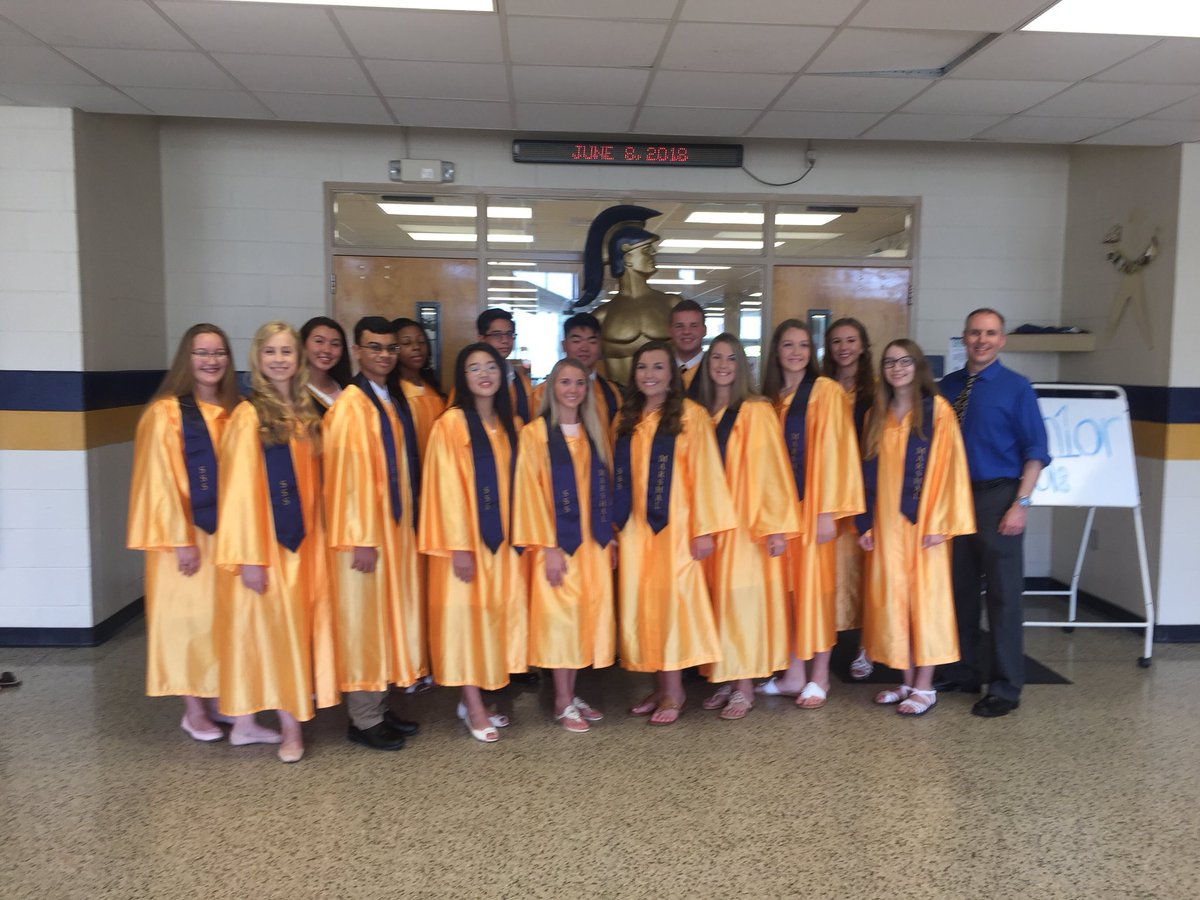 SSSNewsNotes's tweet image. Almost that time! These junior marshals set to become seniors! @sssco2019