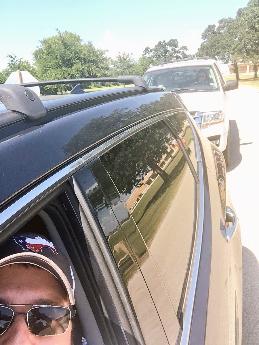 madtechmo's tweet photo. Another great example of sharing by @mwbridges04! Sharing the road so politely!! #sharingiscaring https://t.co/HFwbJW9T8f