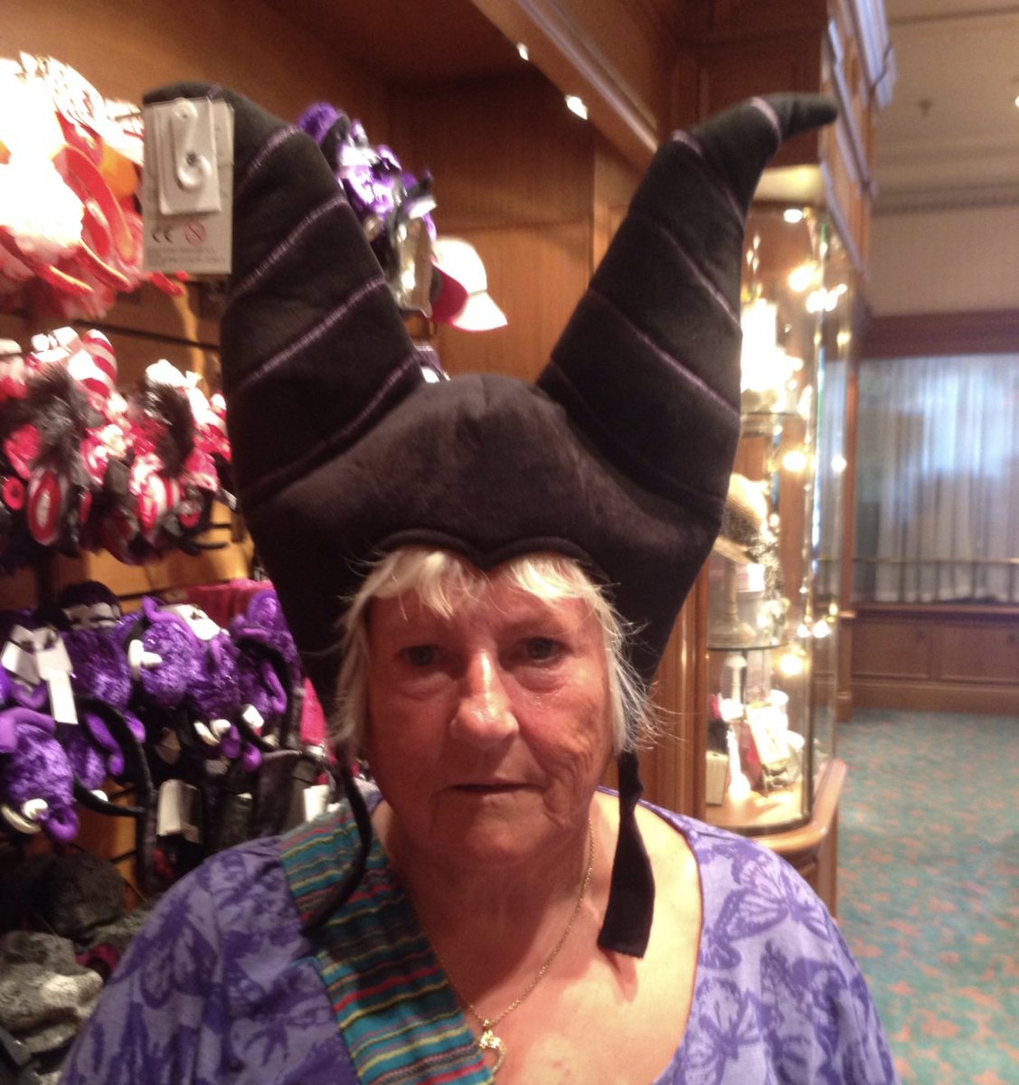 GallyHJ's tweet photo. @PathwayTara My poor Mum wasnโt so keen #DisneyHell https://t.co/QMcf6FAEM2