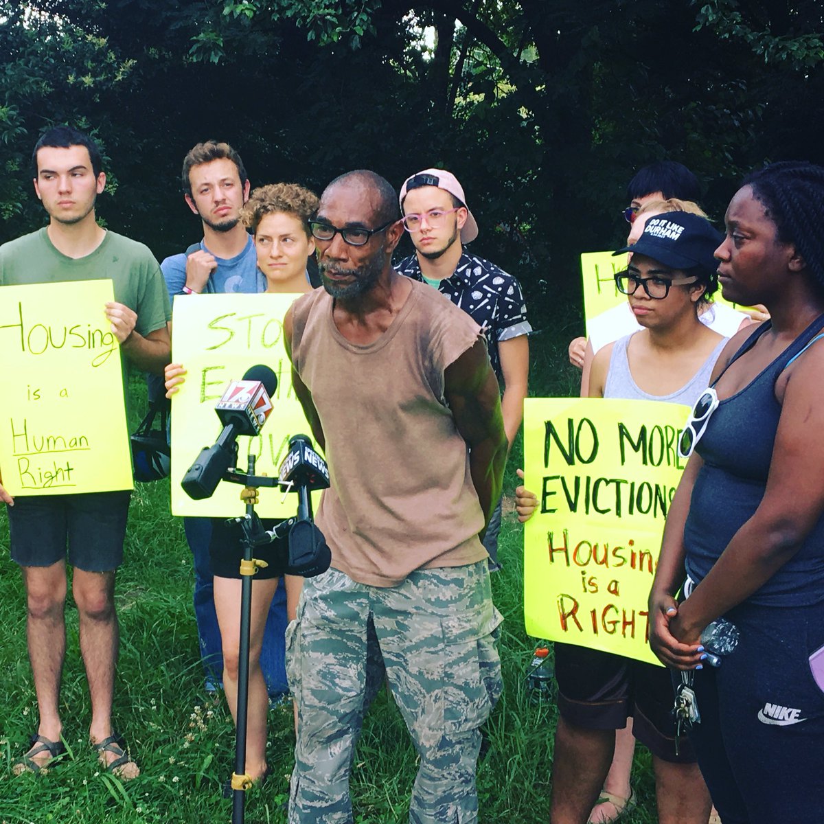 imastringbean's tweet photo. Call NC DOT Secretary James Trogdon, tell him don’t evict the Durham tent encampment! jhtrogdon@ncdot.gov
919-707-2800 #DefendDurham #HousingisaRight #stopevictionsnow https://t.co/IiQIPuniIC