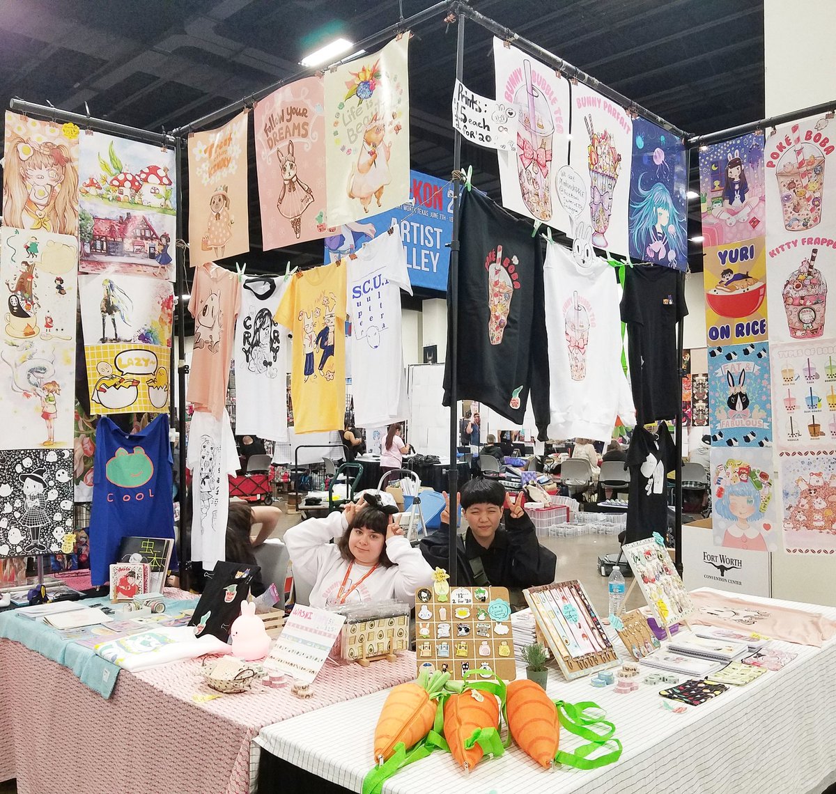 mintandapple's tweet photo. 🌱🍎Mintandapple at A-Kon Artist Alley booth P-26! We're at the back corner facing registration; drop by and say hi! 👻🐰 https://t.co/G2135TCP3M