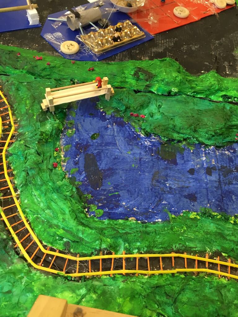 walgravePSSMC's tweet photo. Year 1 & 2 have been making a model theme park after their visit to #wickstead park. Great team work! They enjoyed sharing their work with parents this afternoon https://t.co/g5kSmfjvQz