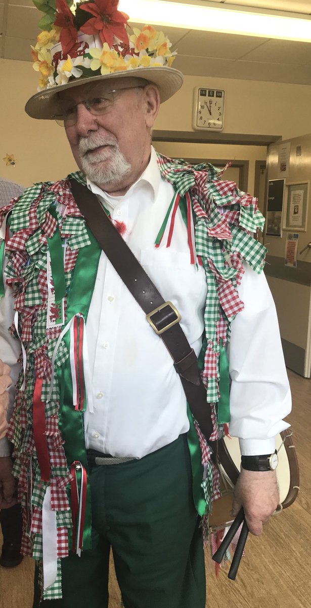 HPhillipsRMN's tweet photo. #sycamoreward #failurefree #music #dancing #fun #morrisdancers #maypole thanks to the Isca Morris dancers great fun and entertainment @AneurinBevanUHB @DanWbadman @Paulle67 @emmajayne_96_ @VickiRichards @SamCrocker10 https://t.co/ZgzEdNLGWM