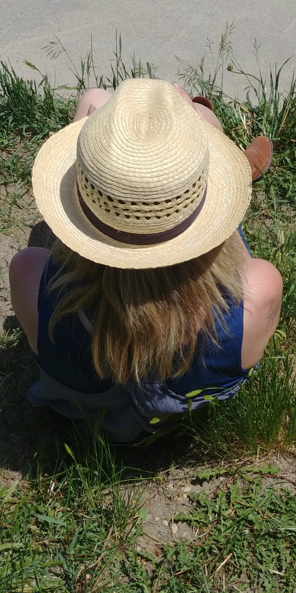 tanisregan333's tweet photo. Artist Wendy Struck came to Jenner Howler Fun Run to do collaberative community art project! #JennerStrong! @JennerPRSD8 #prsd8 https://t.co/Clieifiyao